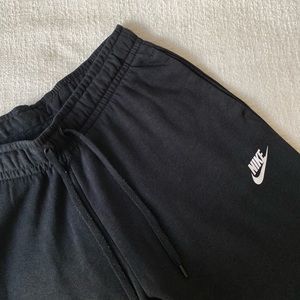 black nike sweatpants